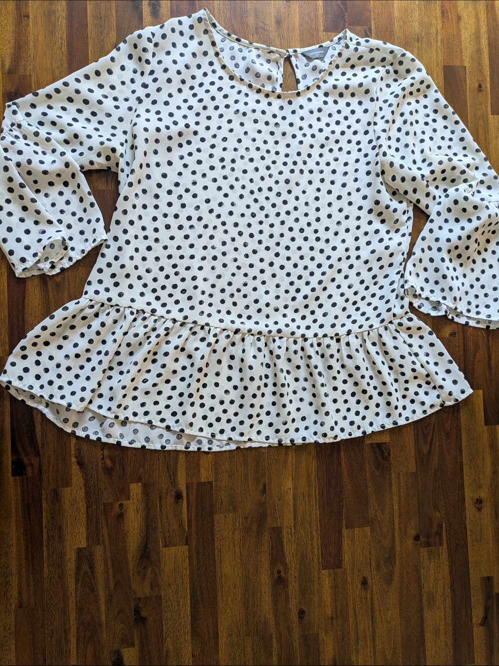 Denver Hayes White Blouse with Black Polka Dots and Ruffle Hem